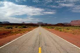una strada nel deserto