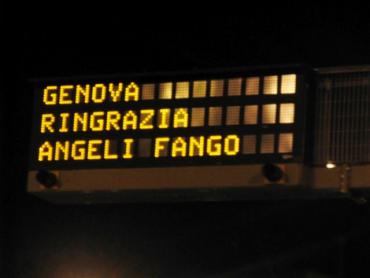 Genova ringrazia gli angeli del fango
