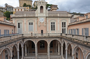 Cortile di Palazzo Tursi - orologio