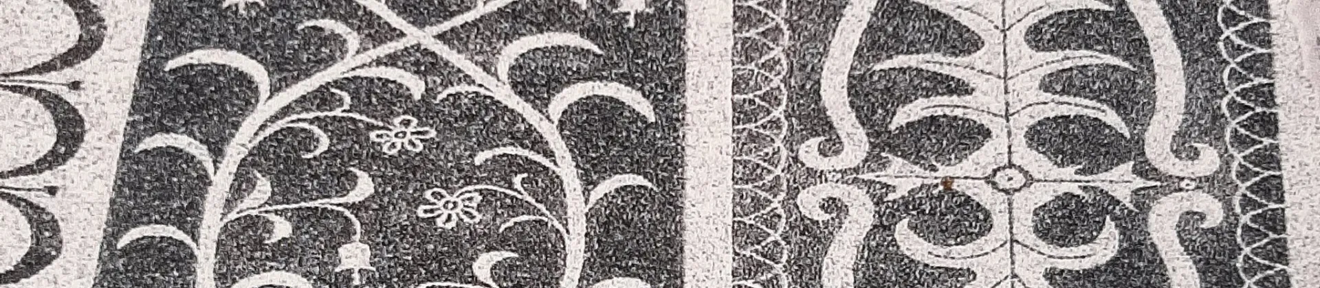 risseu pavimentazione con decorazione in pietre